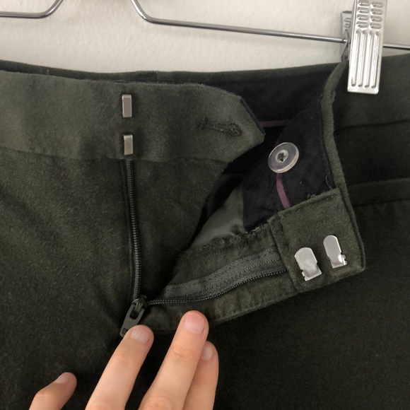 Banana republic dark green crop Sloan pants - Picture 6 of 6